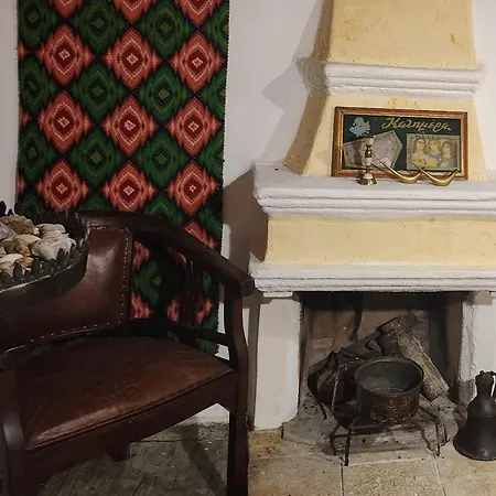 Traditional Alexandros
